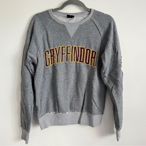 Universal Studio Tops - Harry Potter Gryffindor Sweatshirt Universal Studios Park Exclusive Gray Size S
